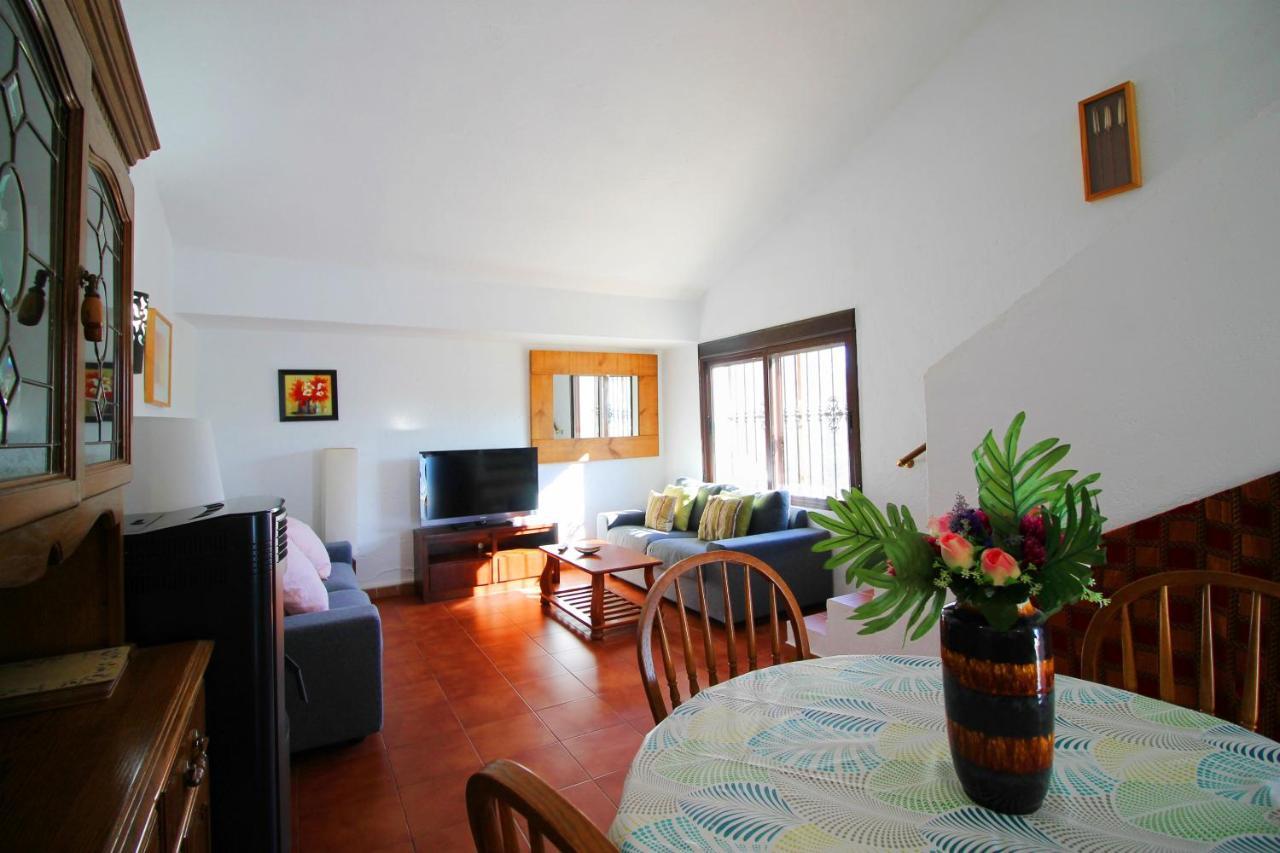 Casas Rurales Juzcar Centro Екстериор снимка